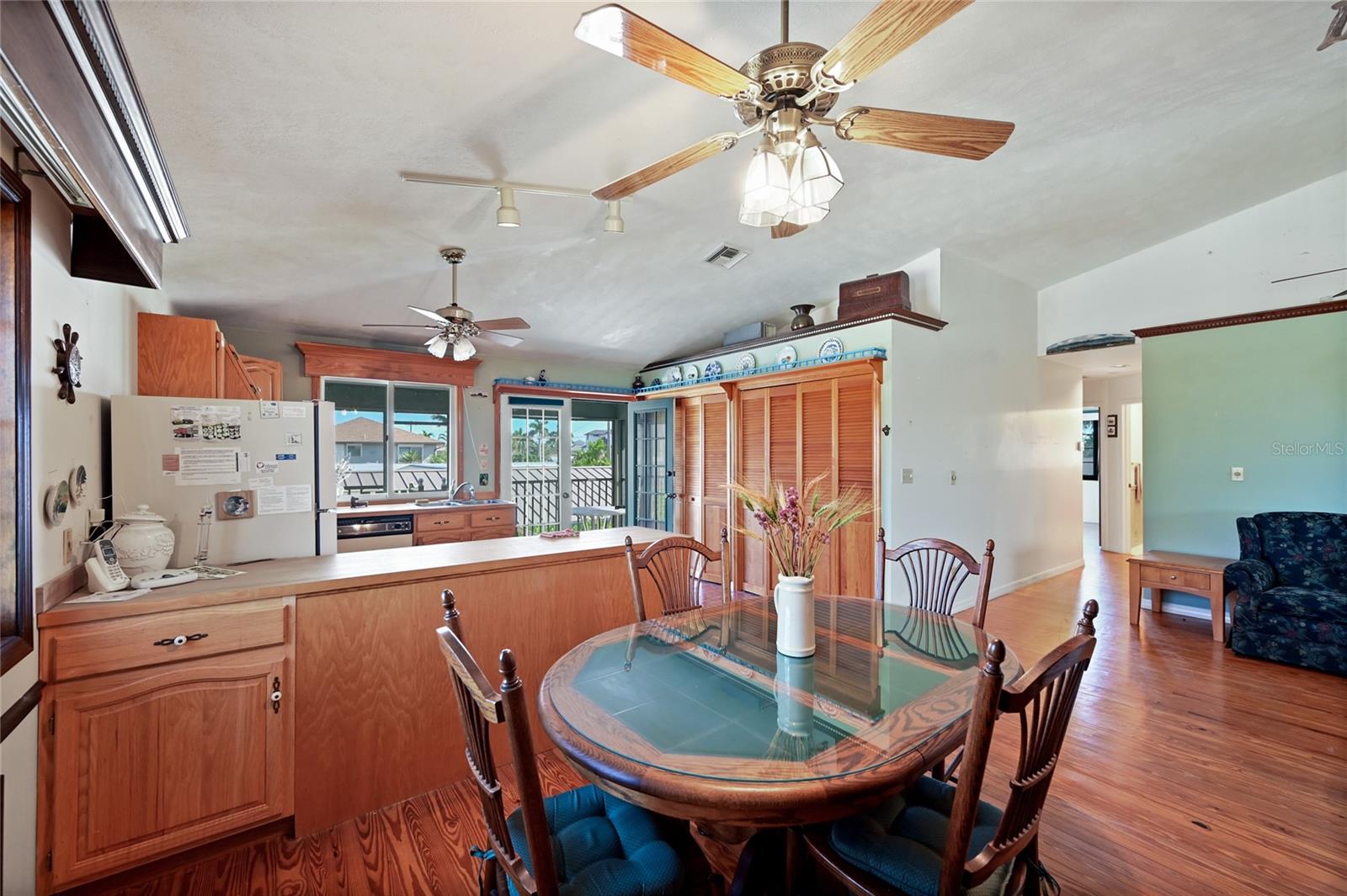 103 Tahiti Cir Property Photo 15
