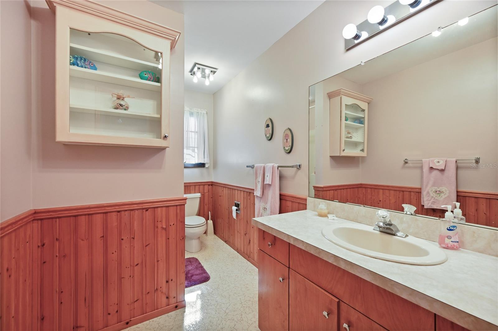103 Tahiti Cir Property Photo 16