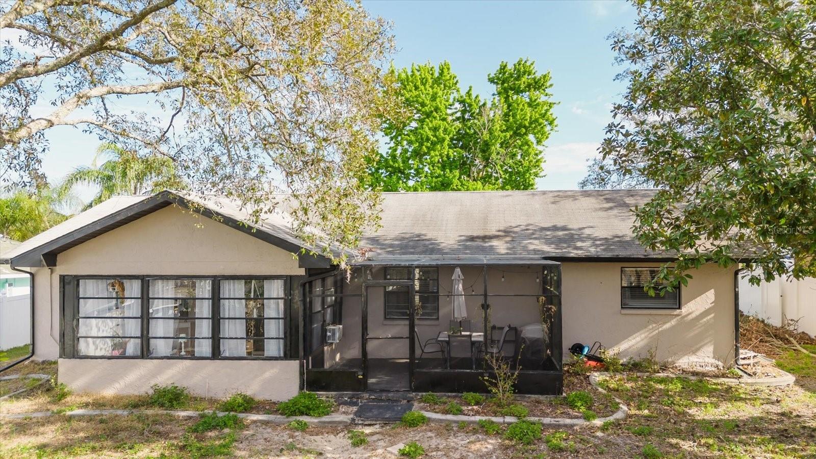 2427 Comerwood Dr Property Photo 33