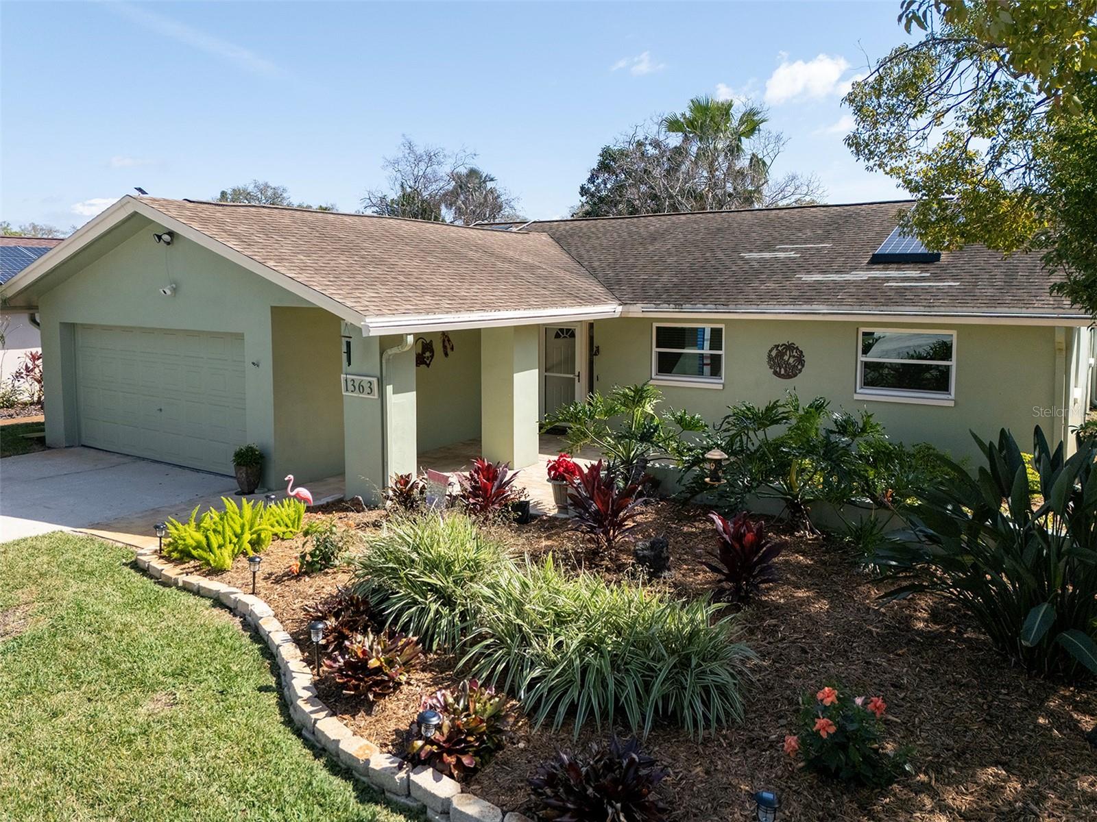 1363 Overlea Dr Property Photo