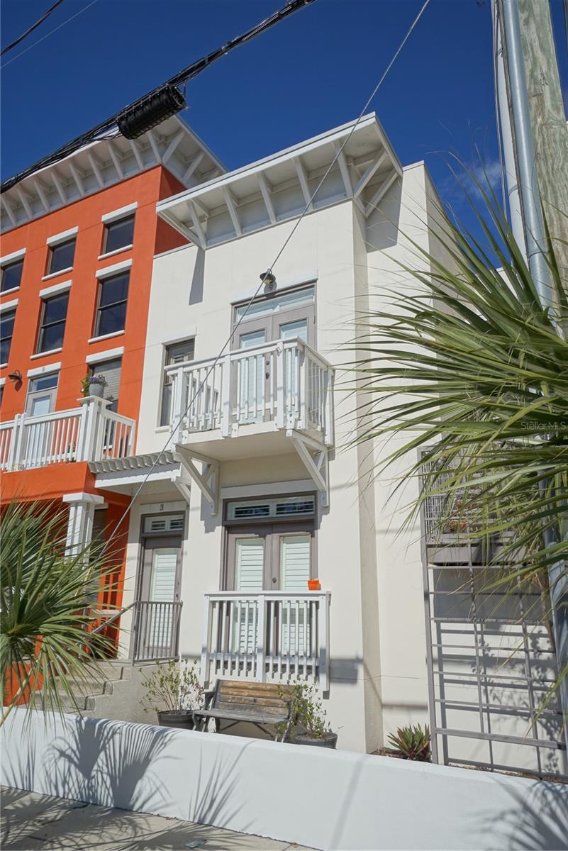 1914 E 4th Ave #9 Property Photo