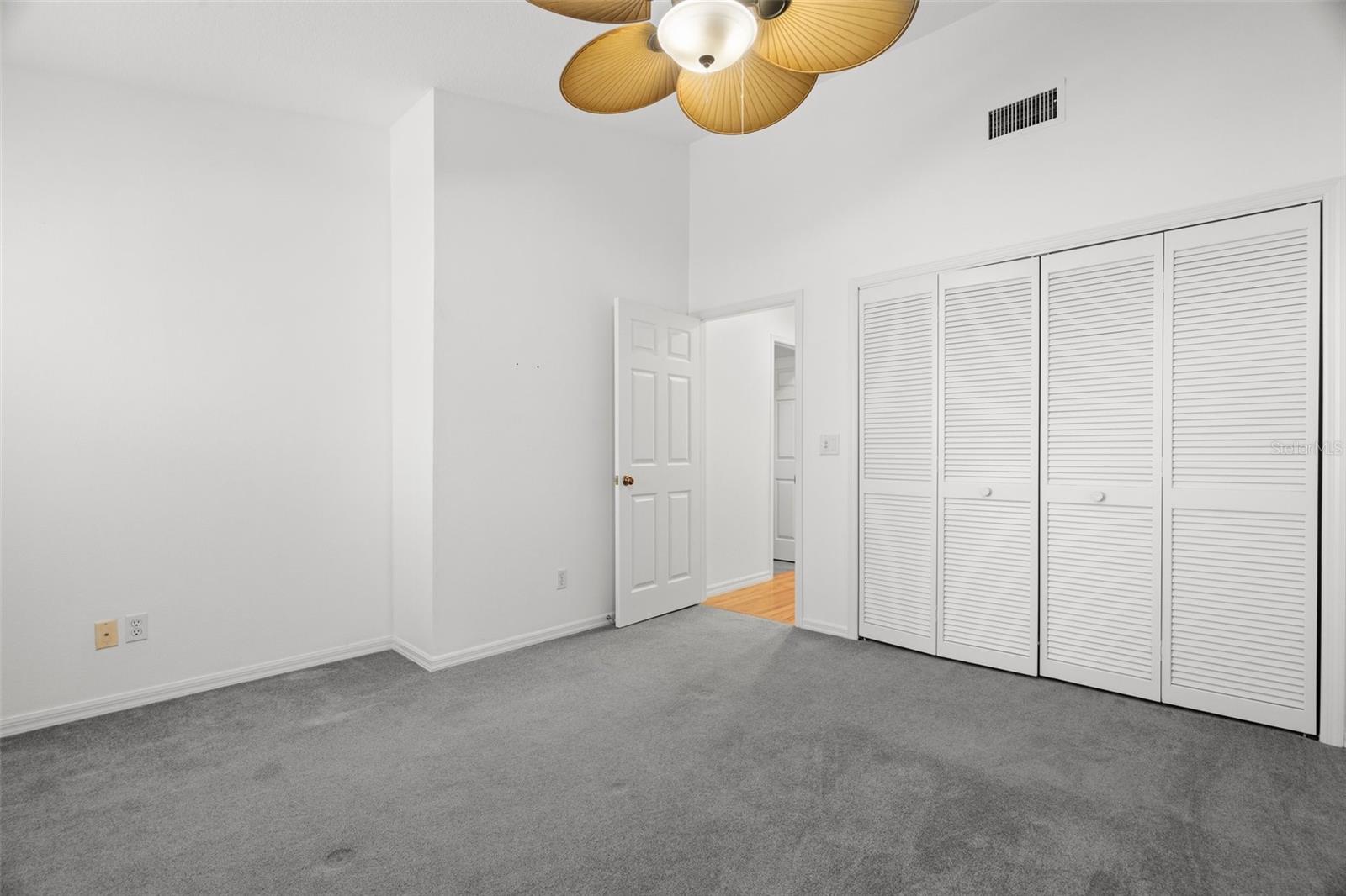 14584 El Paseo Dr Property Photo 33