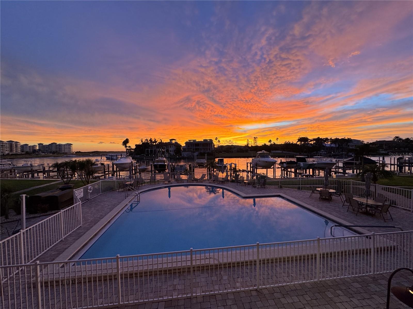 936 Pinellas Bayway S #t-7 Property Photo 1