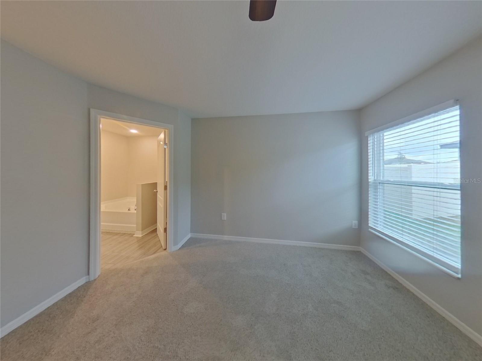 2046 Amber Sweet Cir Property Photo 5