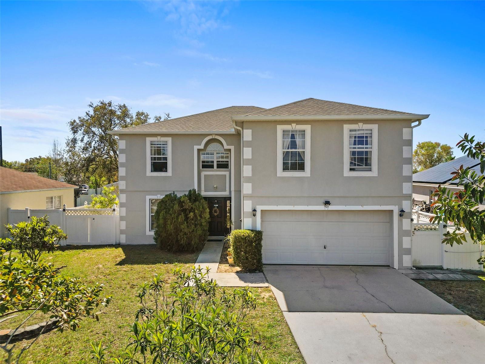 913 Parasol Pl Property Photo