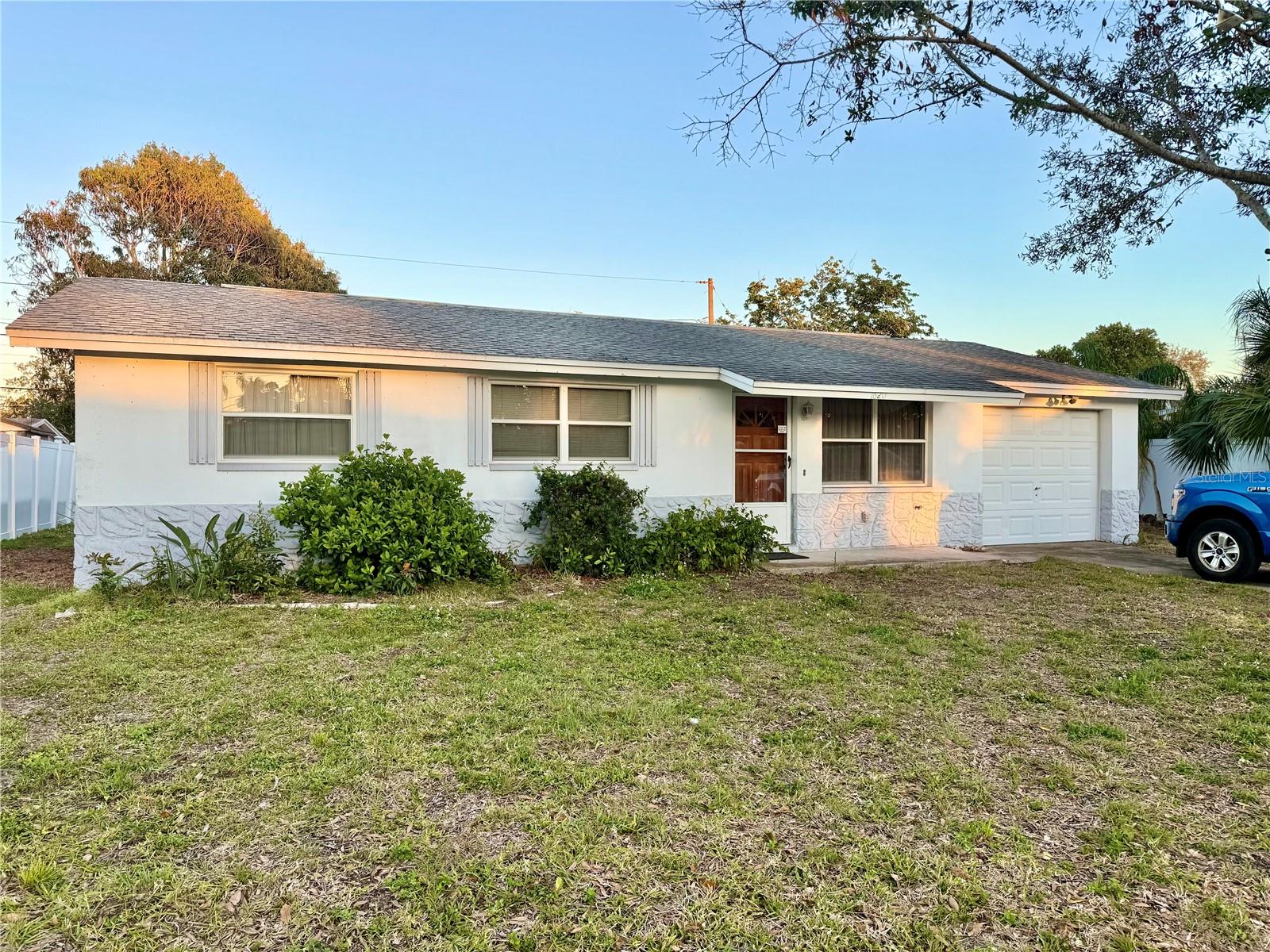 1620 Valencia Dr E Property Photo