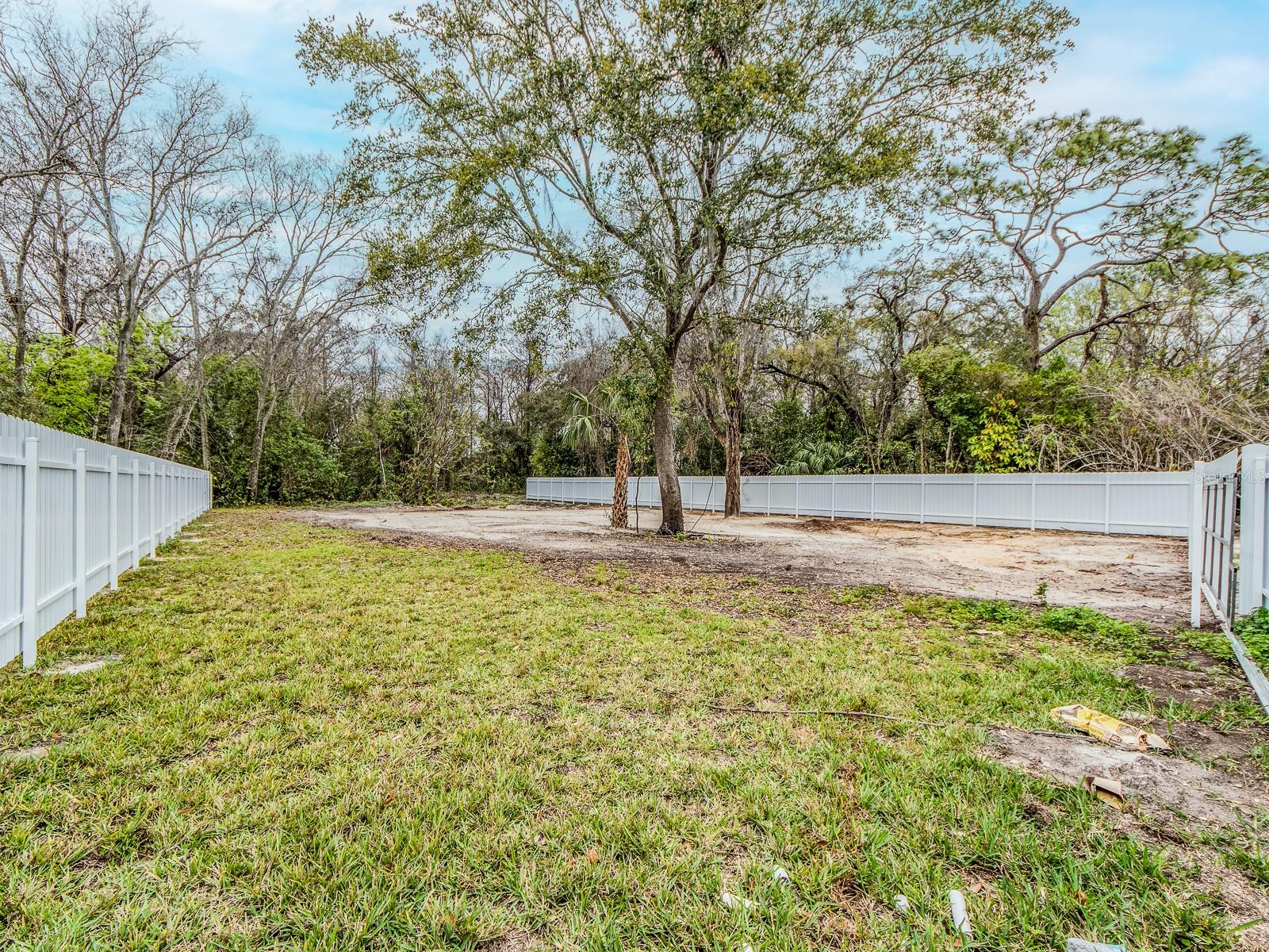 3837 Streamside Ln Property Photo 5