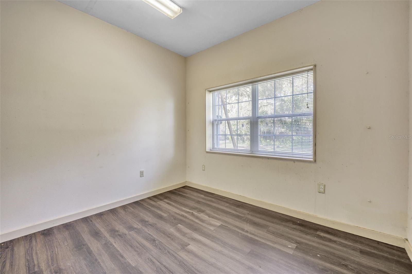 9401 Cat Track Trl Property Photo 29