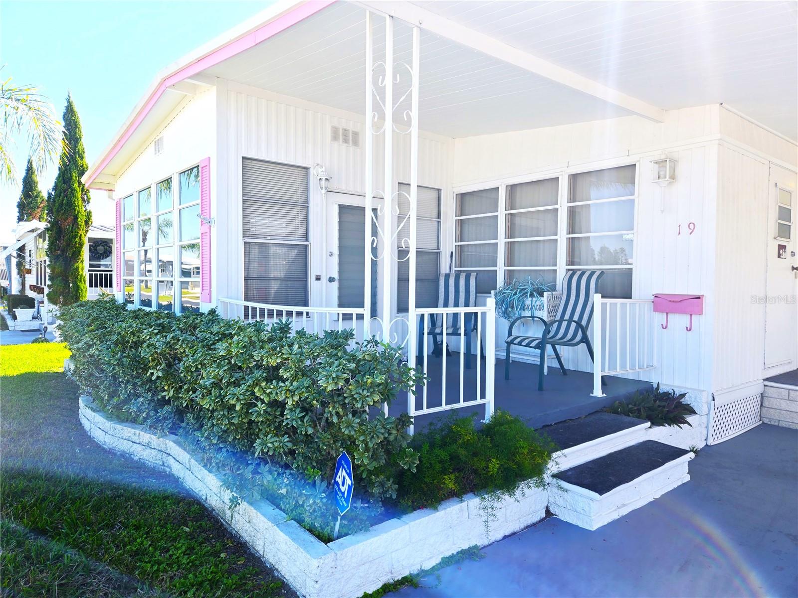 19 Drury Ln Property Photo 2