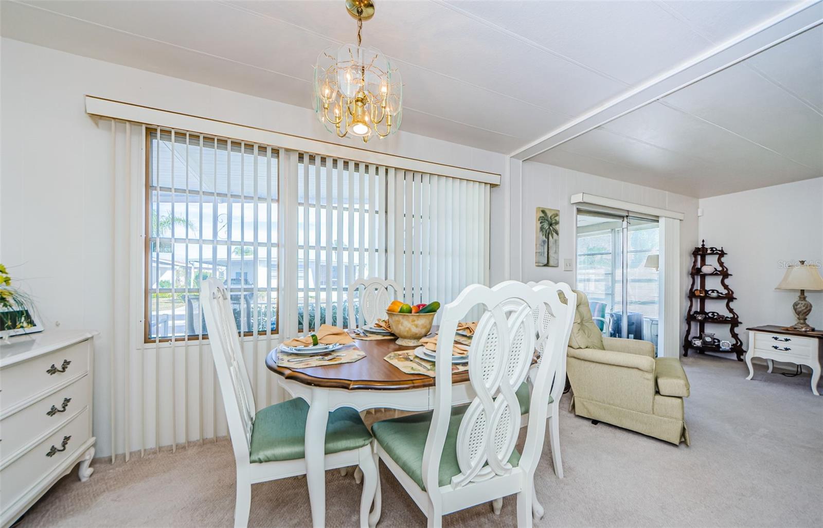 19 Drury Ln Property Photo 10