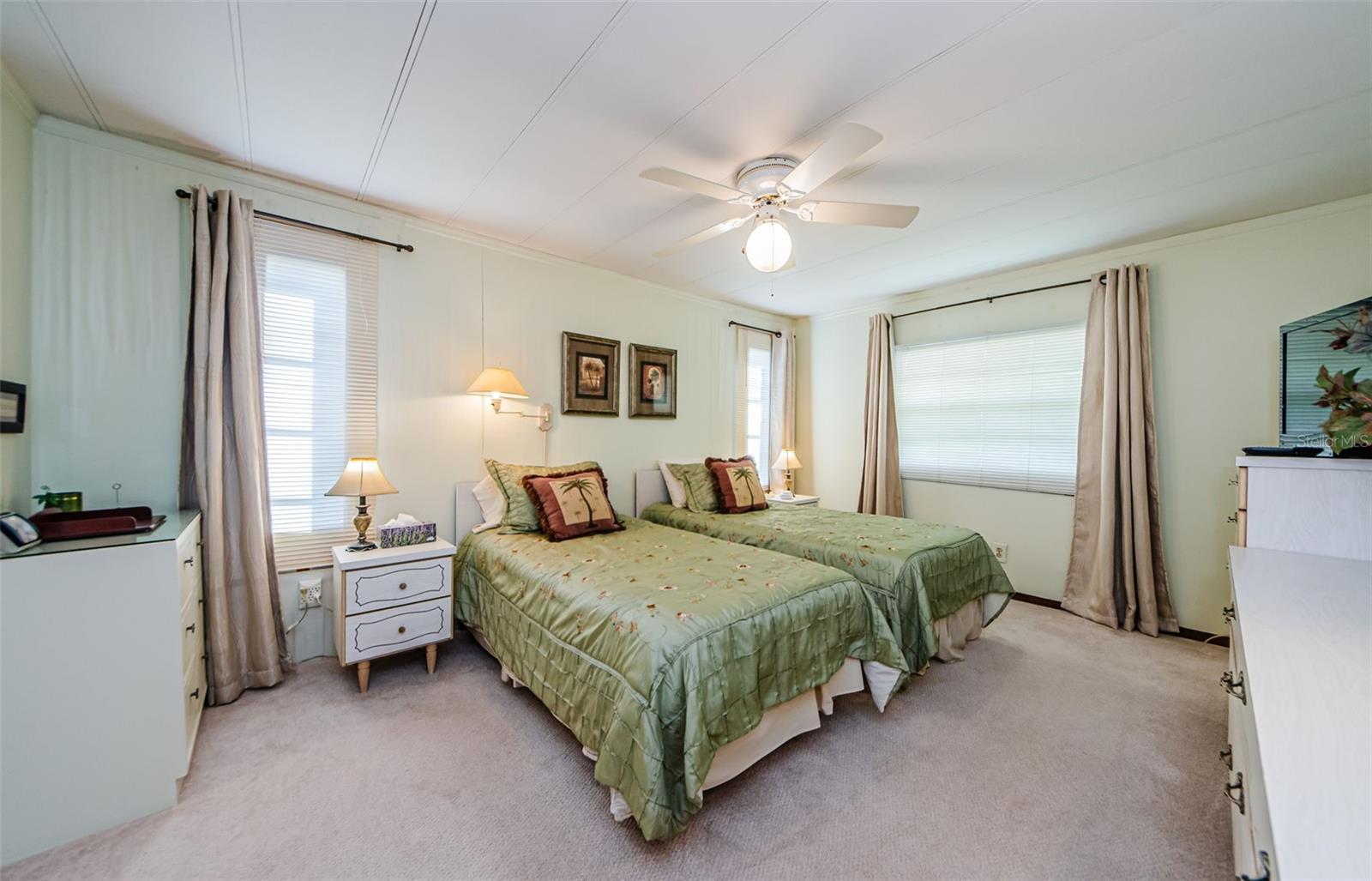 19 Drury Ln Property Photo 13