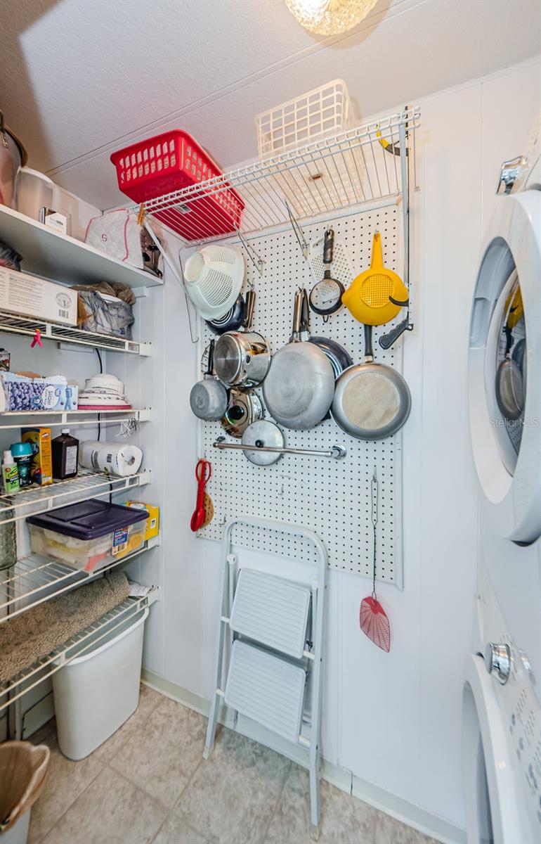 19 Drury Ln Property Photo 23