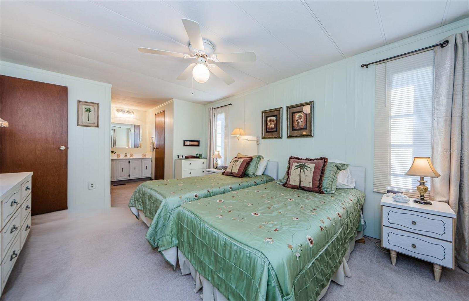 19 Drury Ln Property Photo 31