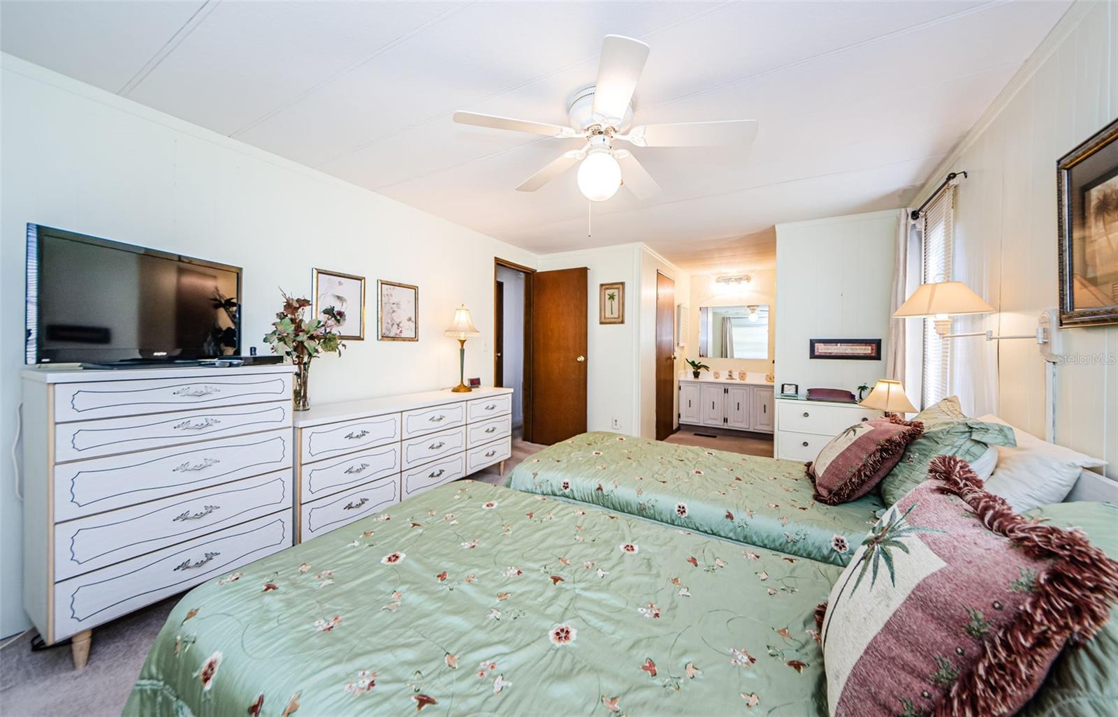 19 Drury Ln Property Photo 32