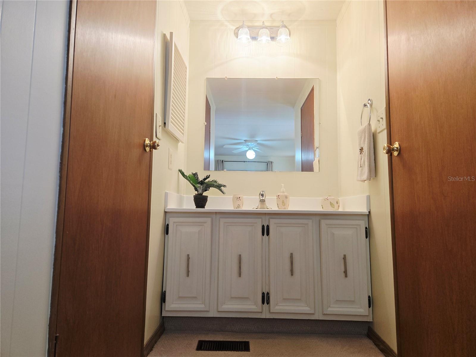 19 Drury Ln Property Photo 33