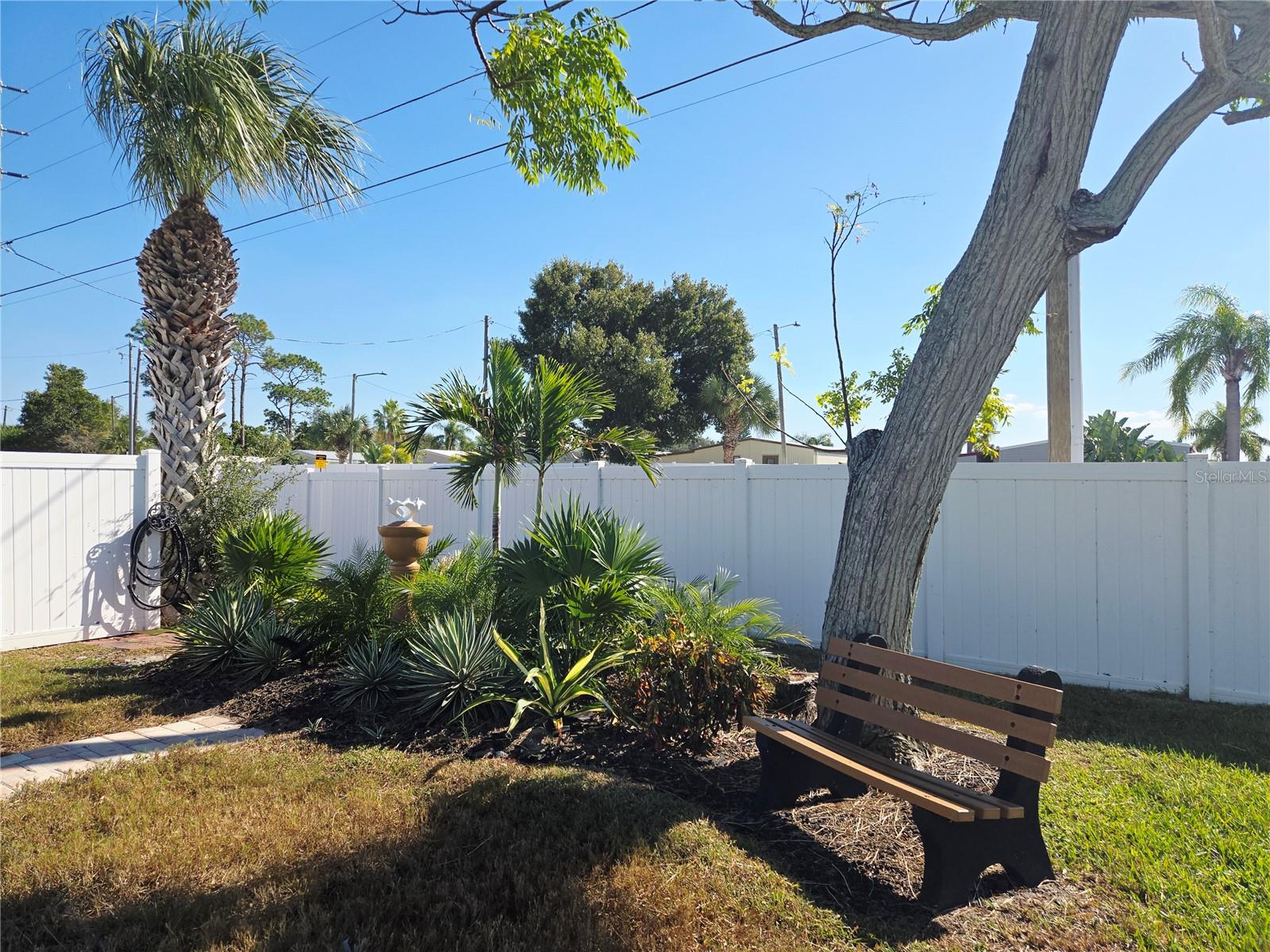 19 Drury Ln Property Photo 54