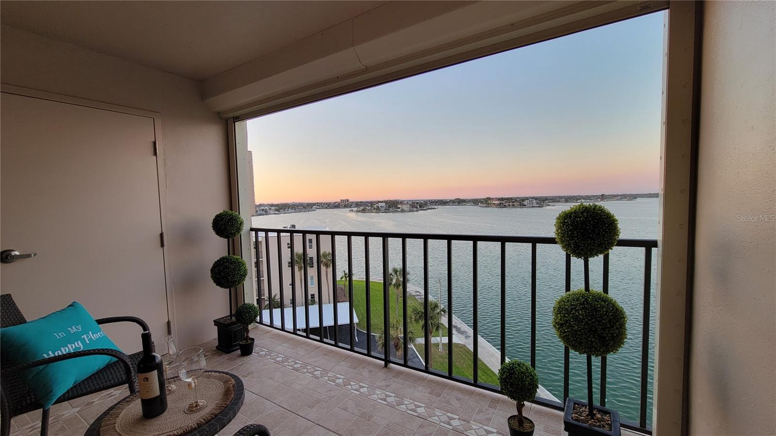 7700 Sun Island Dr S #608 Property Photo 15