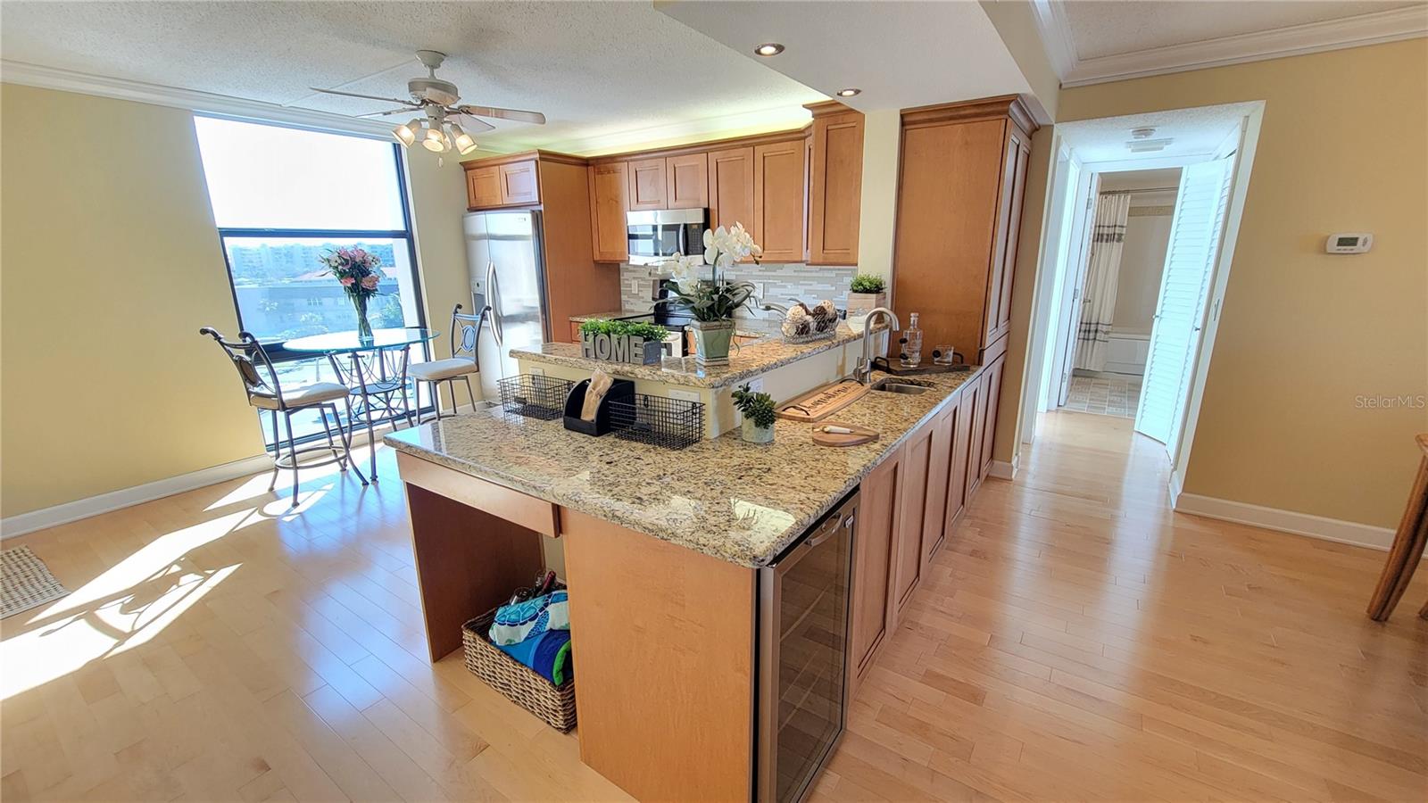 7700 Sun Island Dr S #608 Property Photo 31