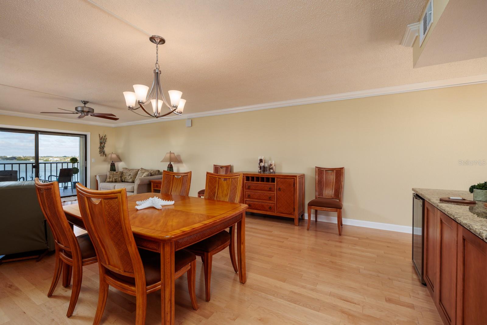 7700 Sun Island Dr S #608 Property Photo 37