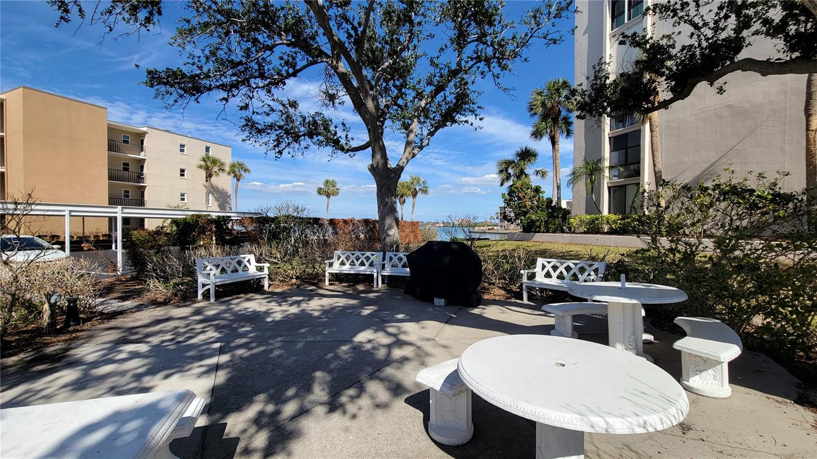 7700 Sun Island Dr S #608 Property Photo 72