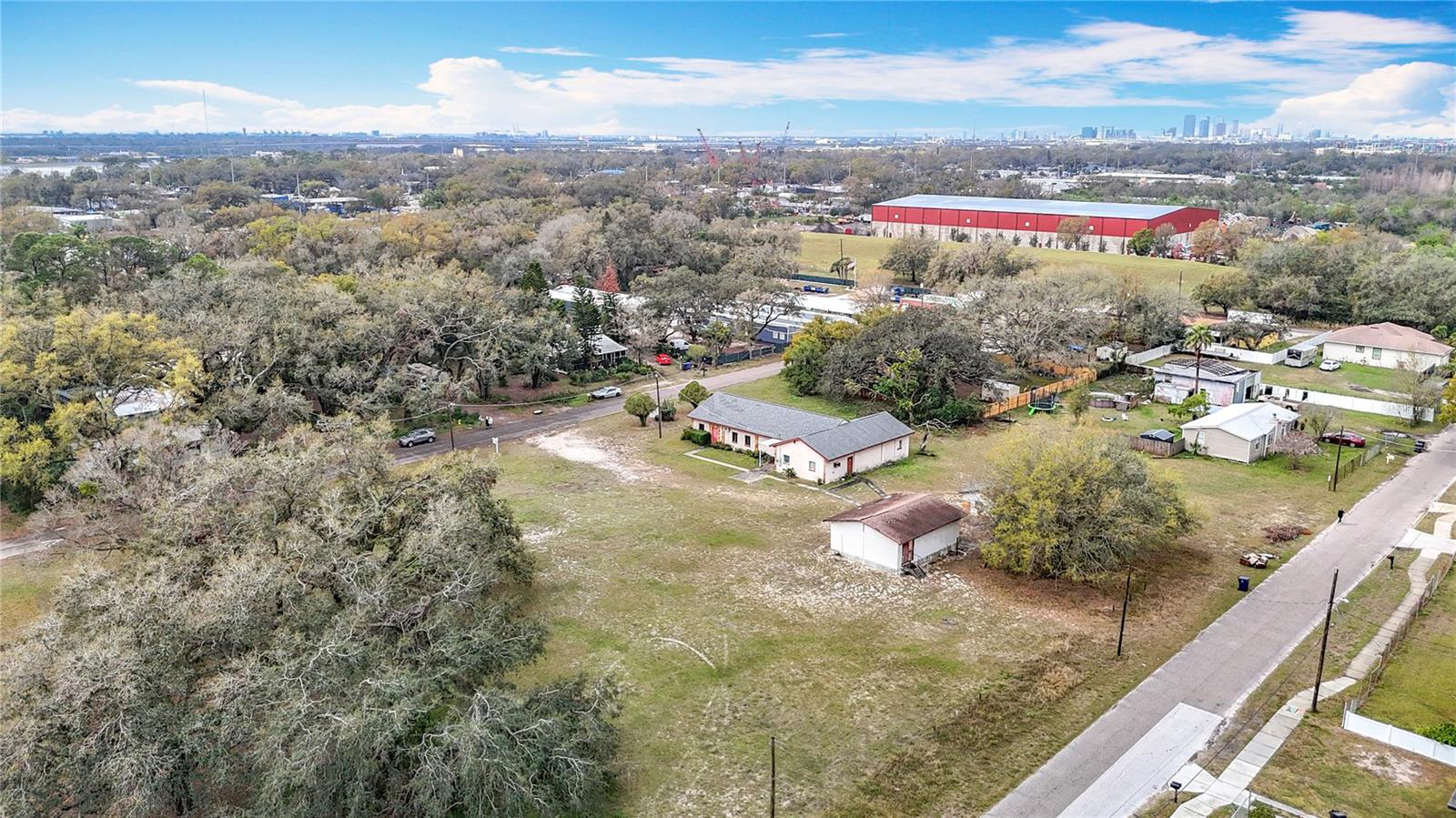 6224 Diamond St Property Photo 4