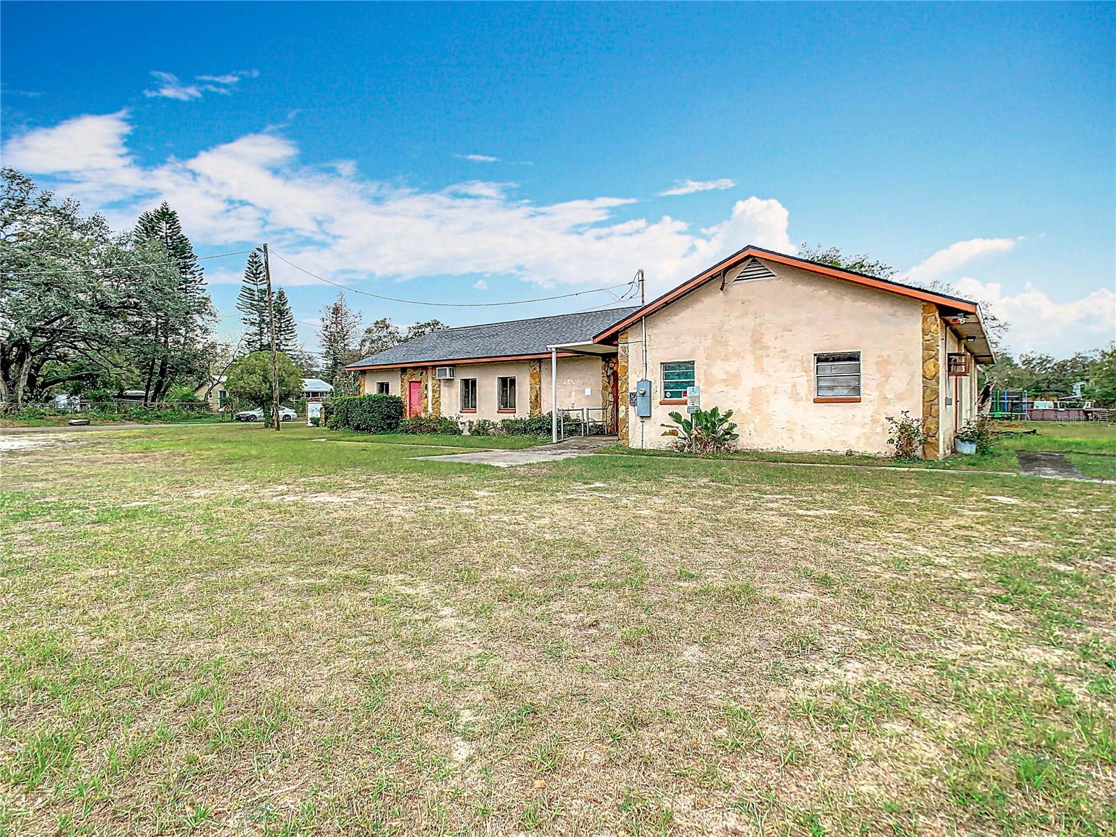 6224 Diamond St Property Photo 14