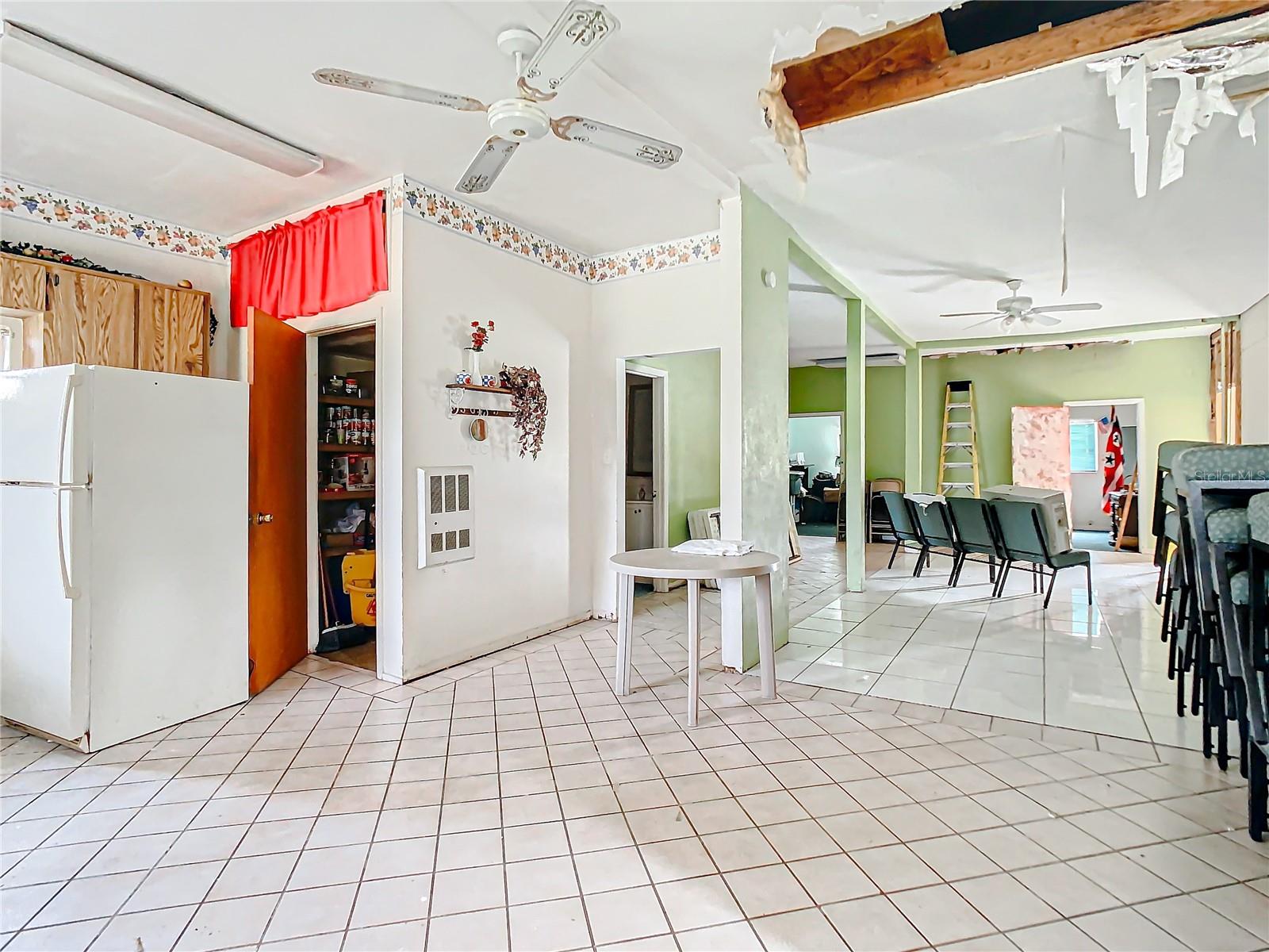 6224 Diamond St Property Photo 18