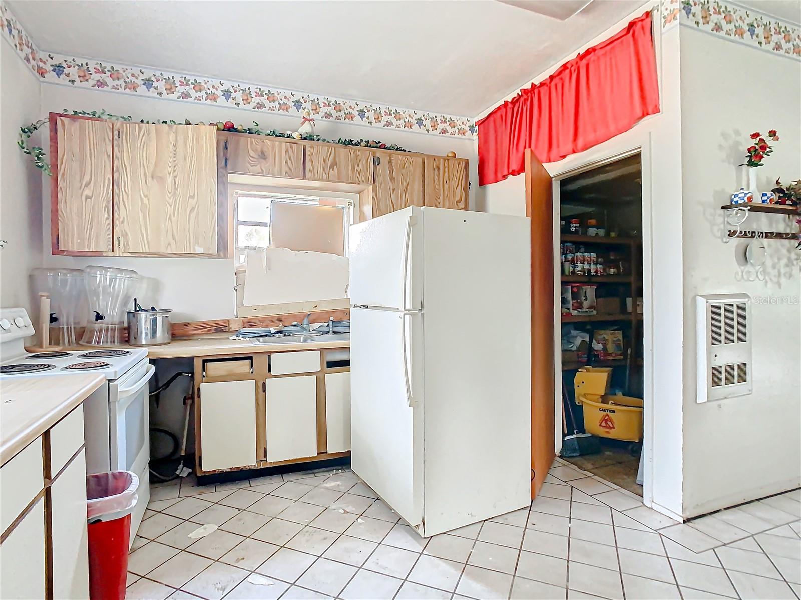 6224 Diamond St Property Photo 21