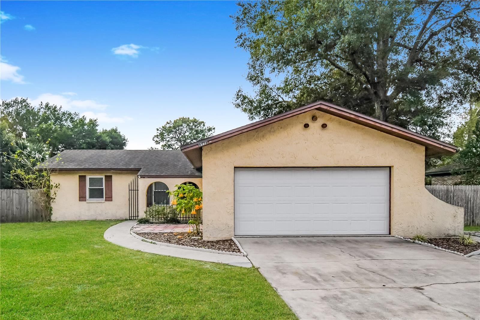 6118 Post Oak Rd W Property Photo