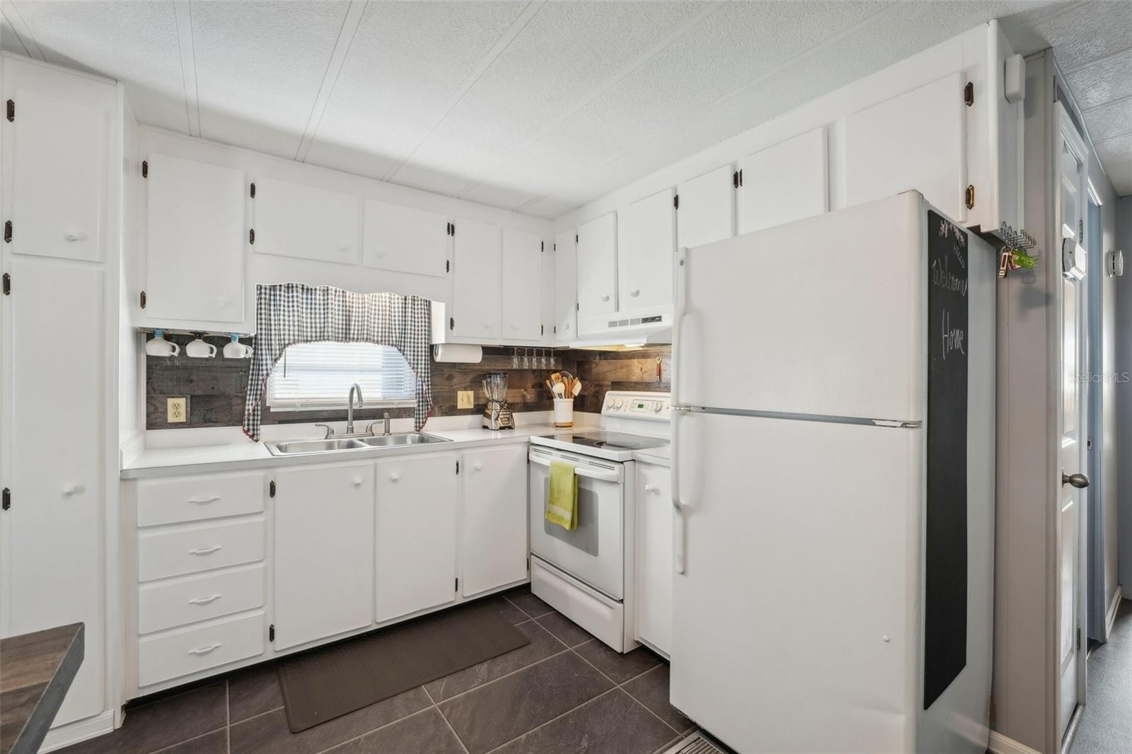 1600 N Old Coachman Rd #709 Property Photo 13