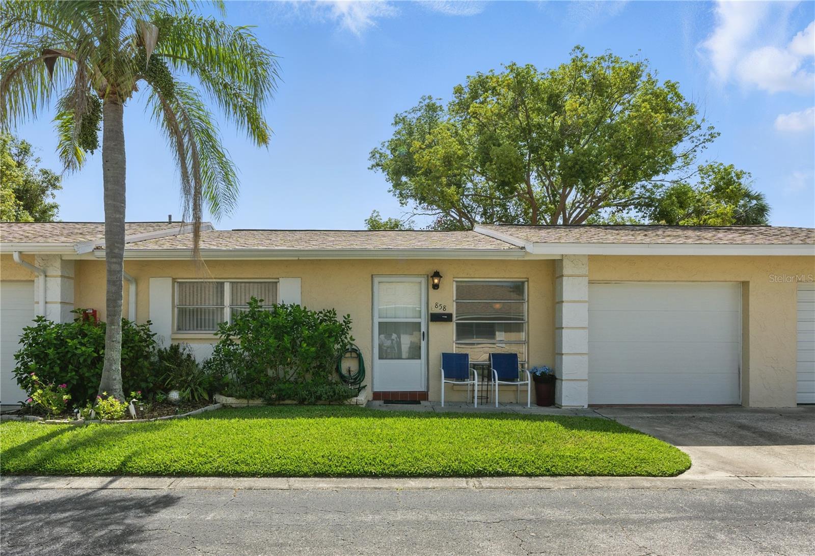 858 CAMBRIDGE CT #858