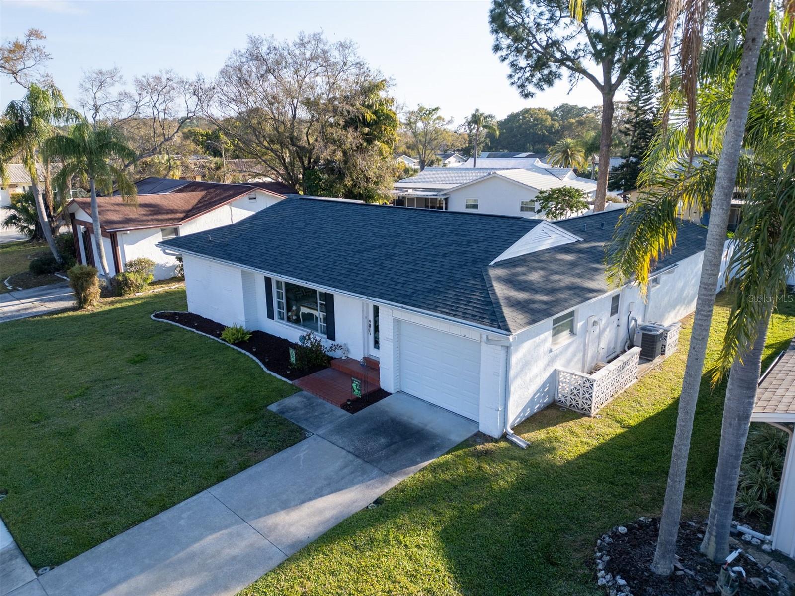 811 Helmsman Way Property Photo