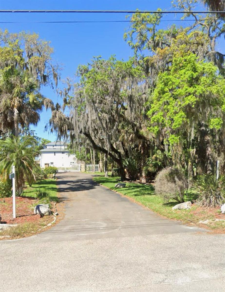 5400 Tropical Woods Ct Property Photo 14