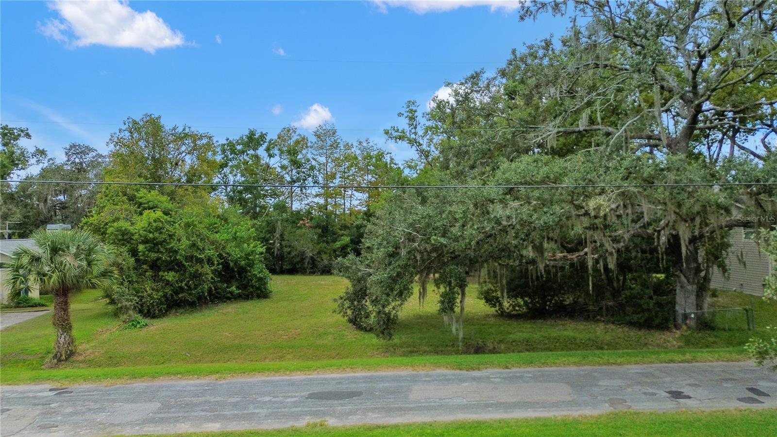 11123 Lake Shore Dr Property Photo 1
