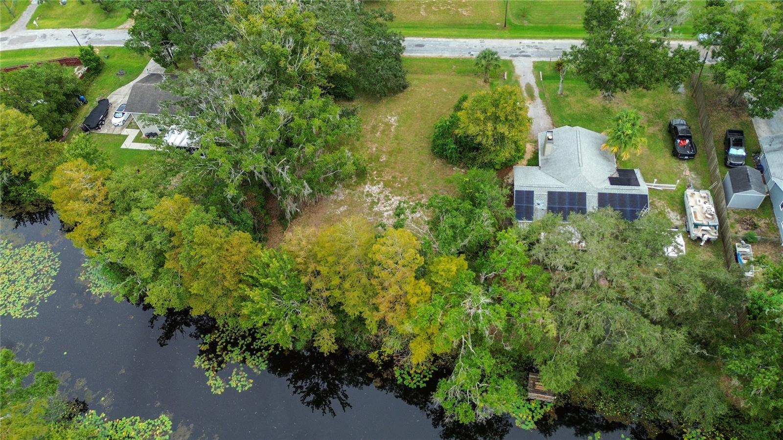 11123 Lake Shore Dr Property Photo 8