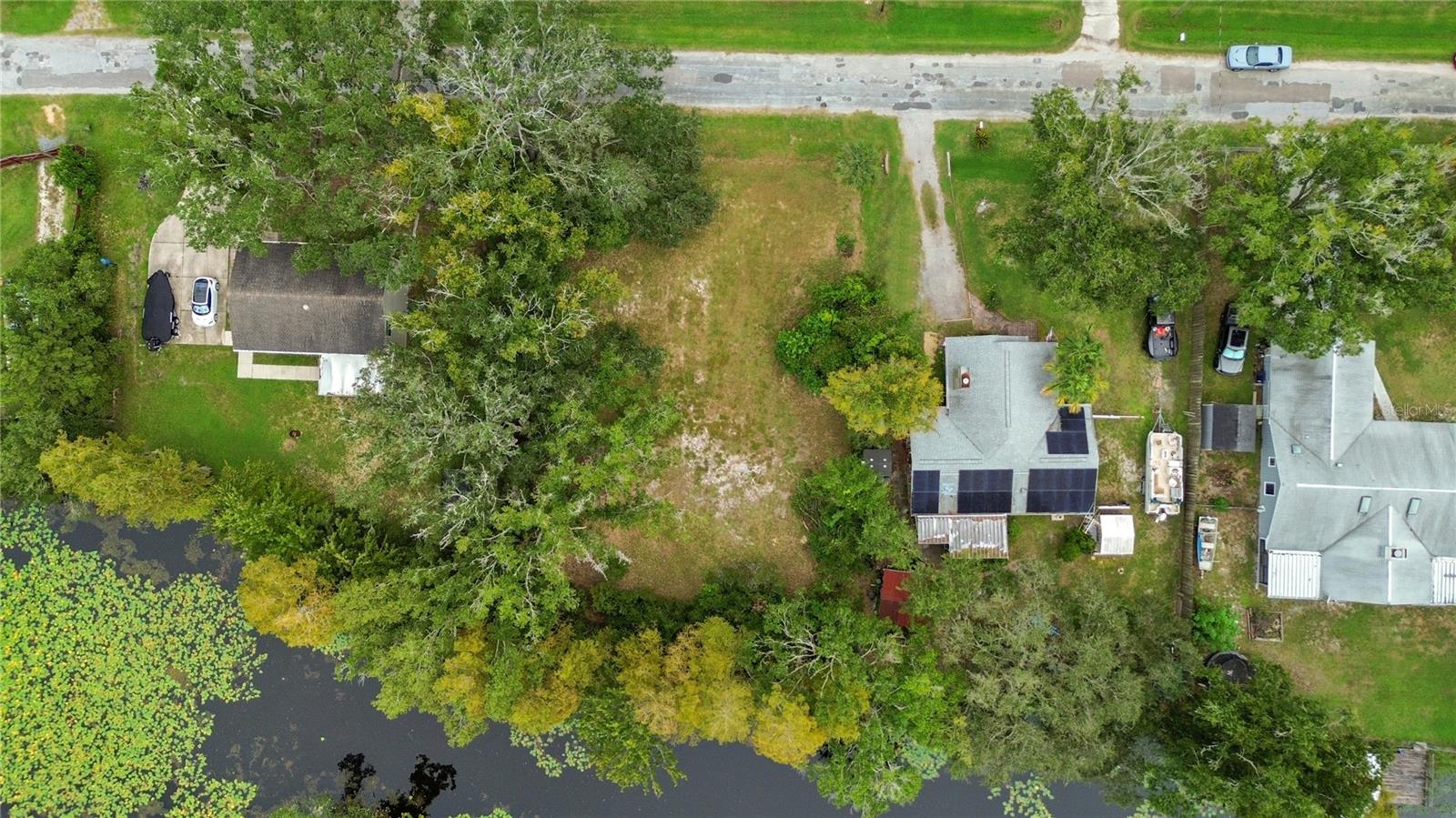 11123 Lake Shore Dr Property Photo 13