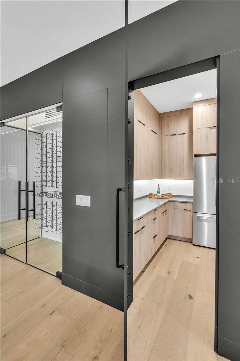 5017 W Dickens Ave Property Photo 9