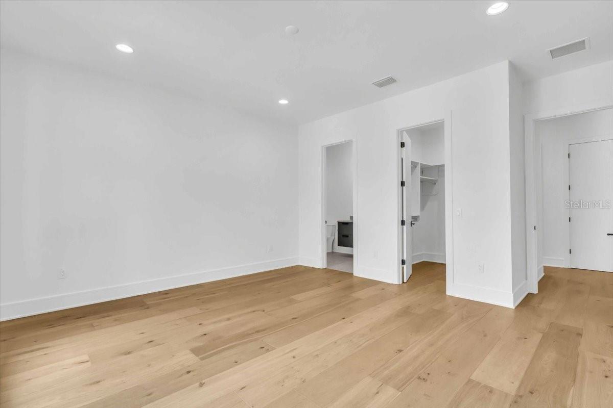 5017 W Dickens Ave Property Photo 31