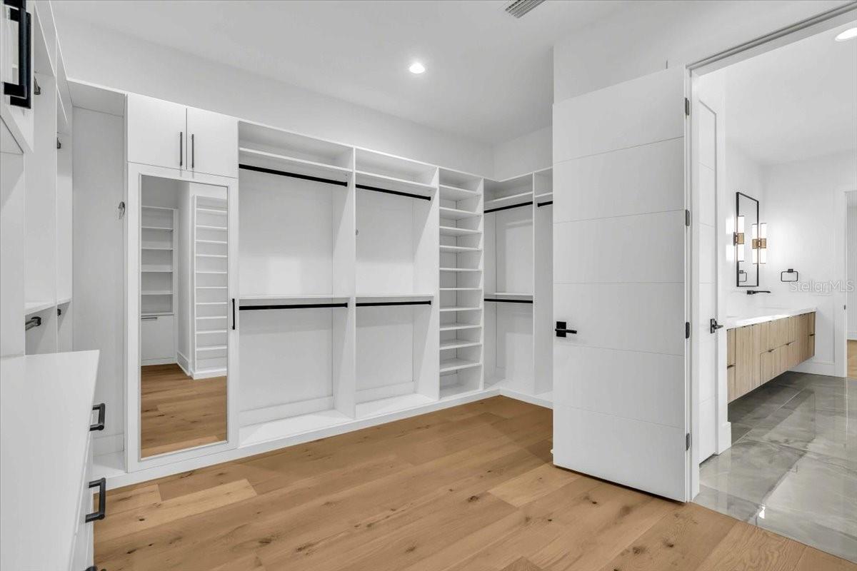 5017 W Dickens Ave Property Photo 34