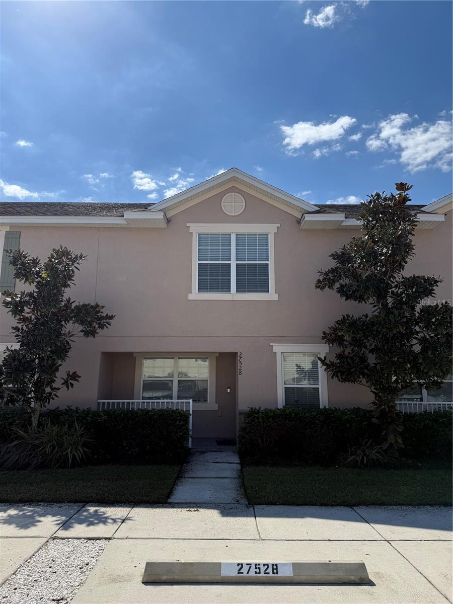 27528 Desert Willow Way Property Photo
