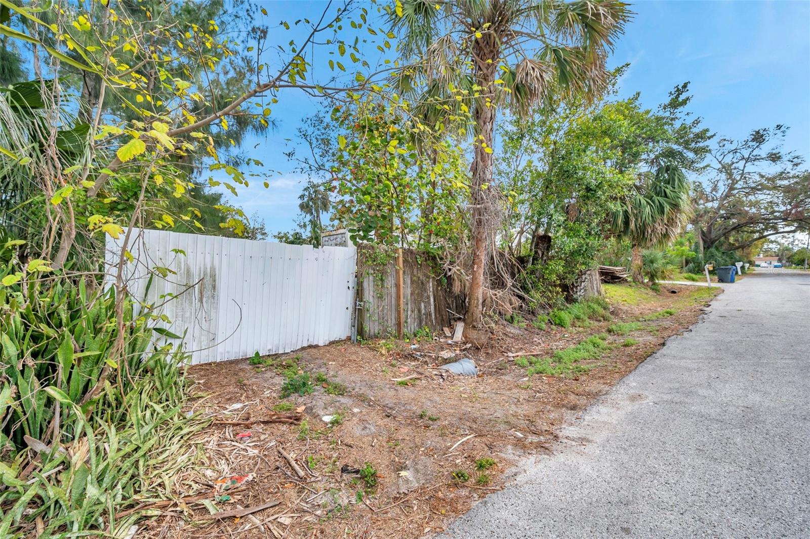 5760 66th Way N Property Photo 6