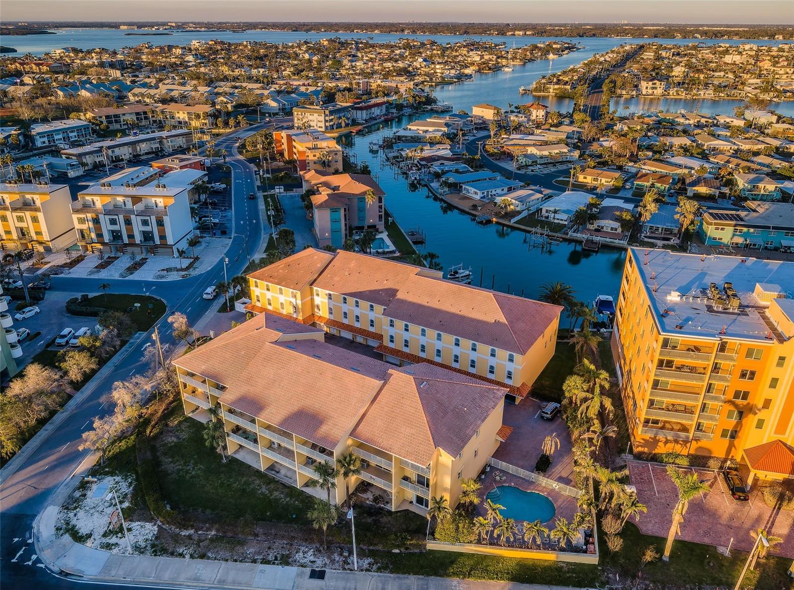 11595 Gulf Blvd #106 Property Photo