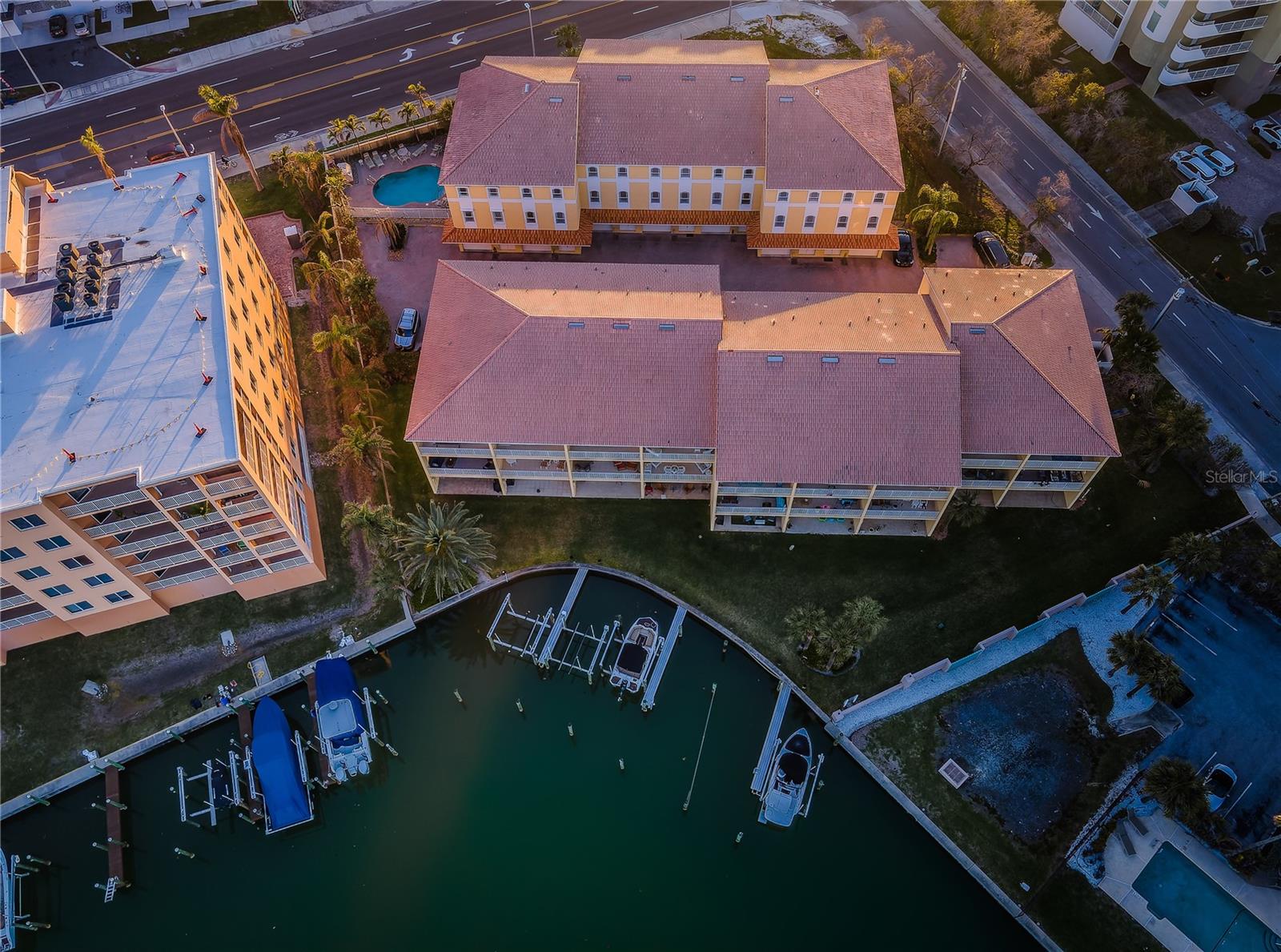 11595 Gulf Blvd #6 Property Photo 45