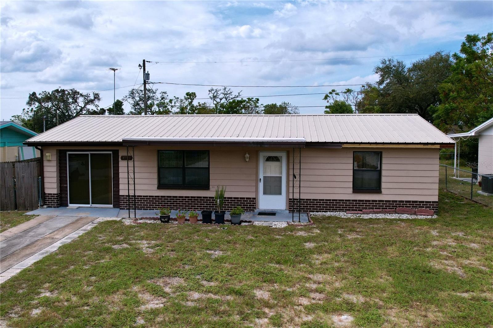 3751 Cullen St Property Photo 1