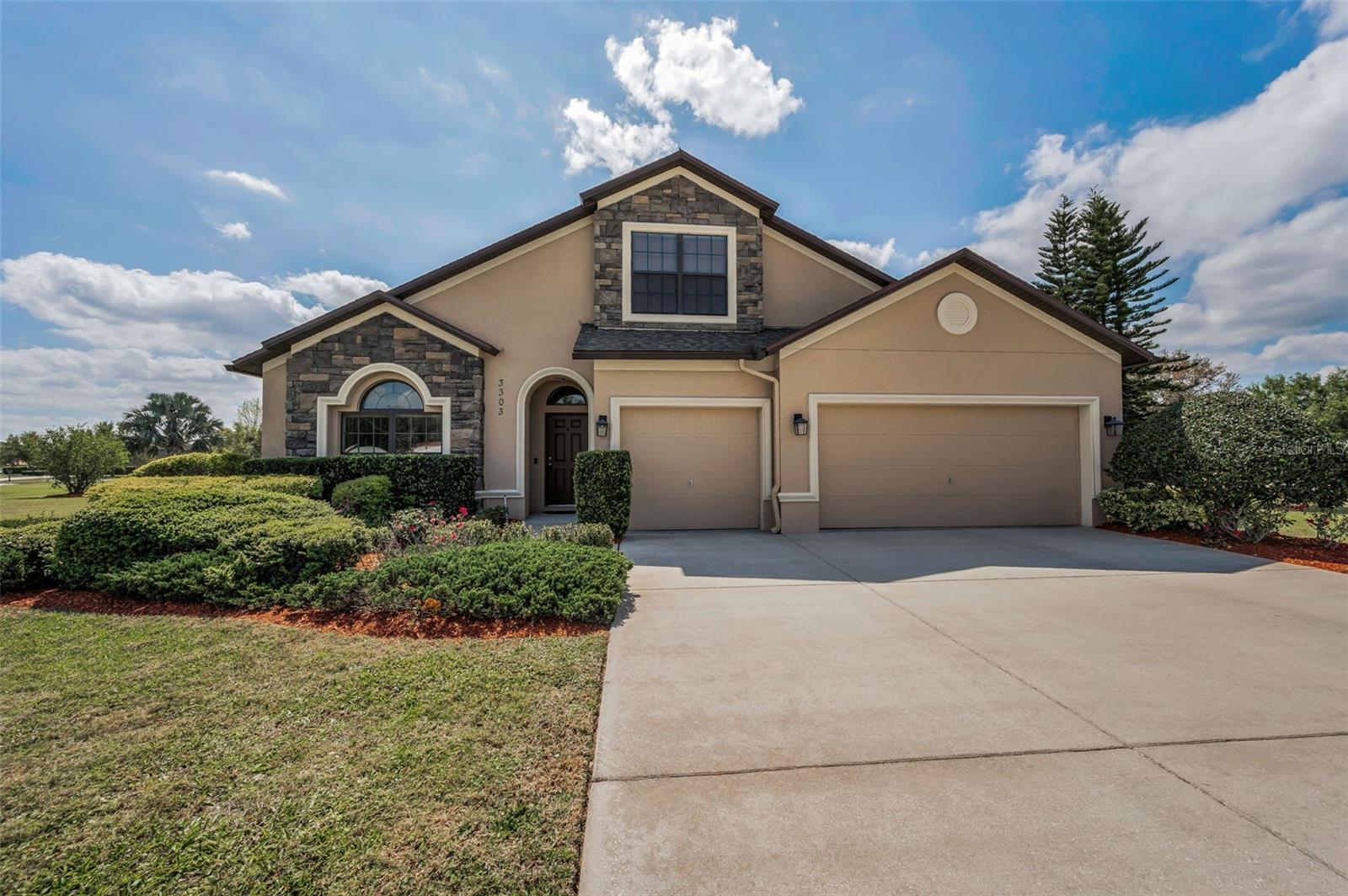 3303 Ranchdale Dr Property Photo