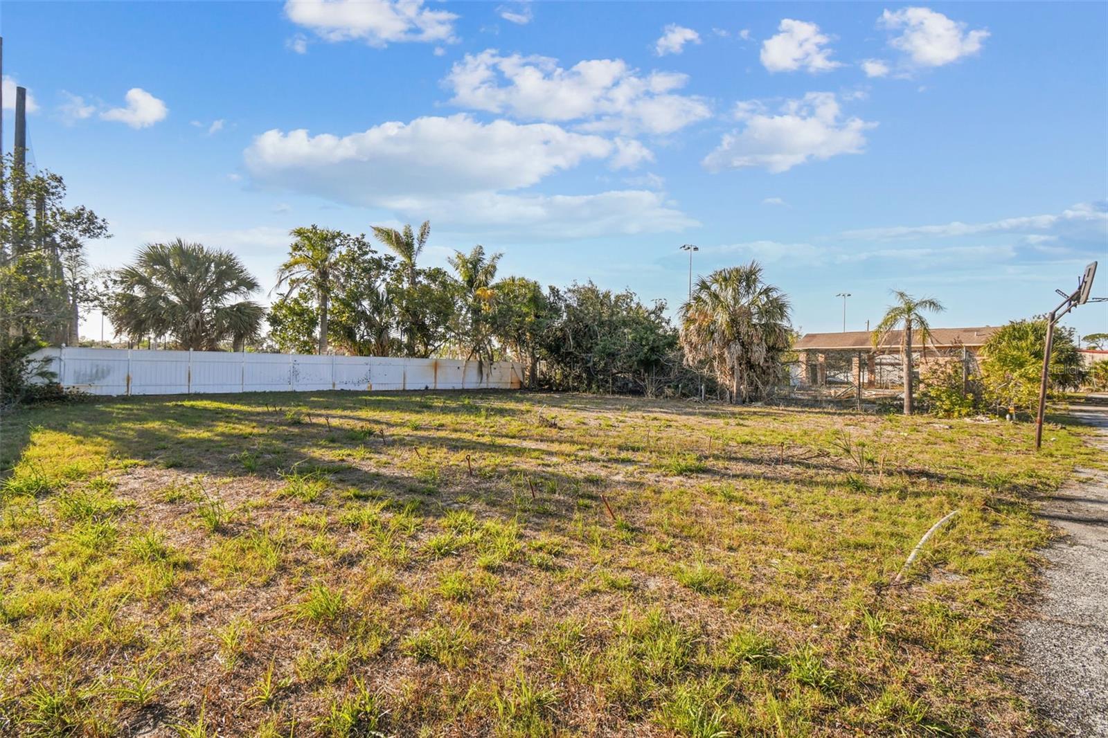 6333 Langston Avenue Property Photo 22