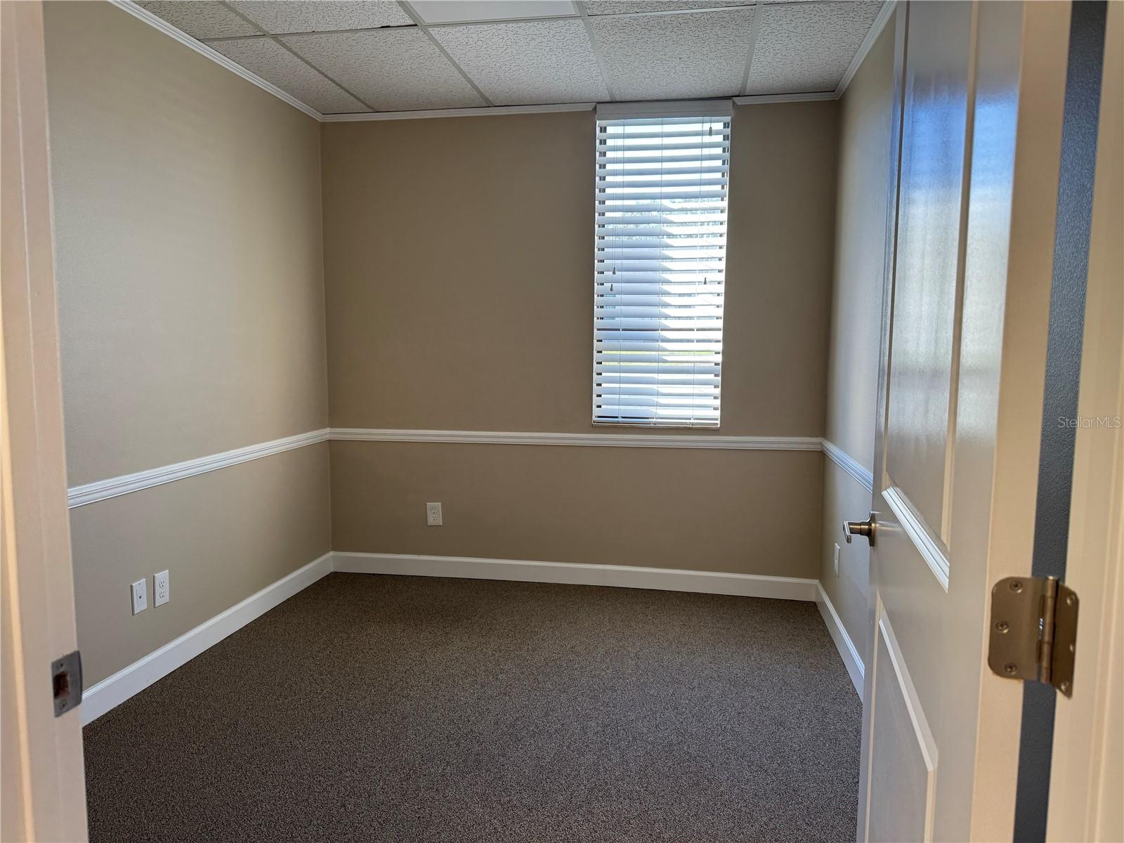1046 W Busch Blvd #200 Property Photo 8