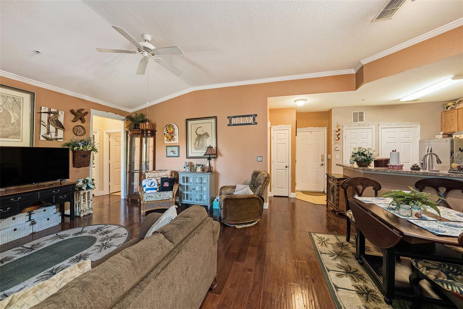 10017 Courtney Palms Blvd #301 Property Photo 6