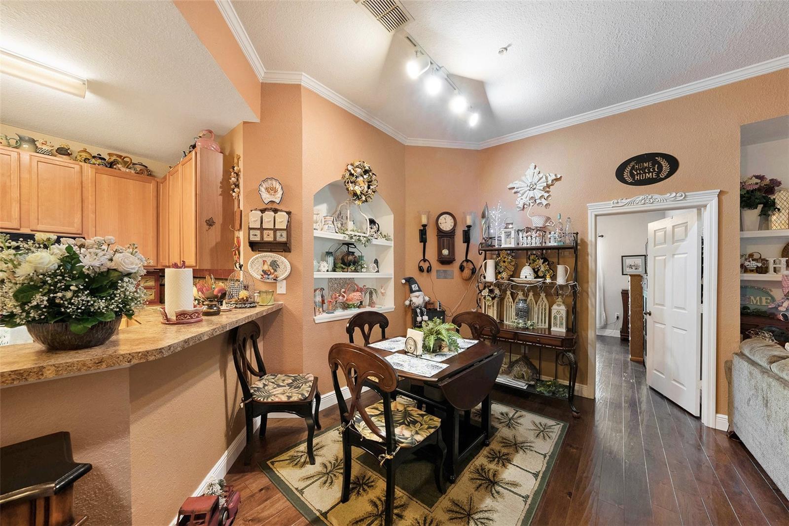 10017 Courtney Palms Blvd #301 Property Photo 8
