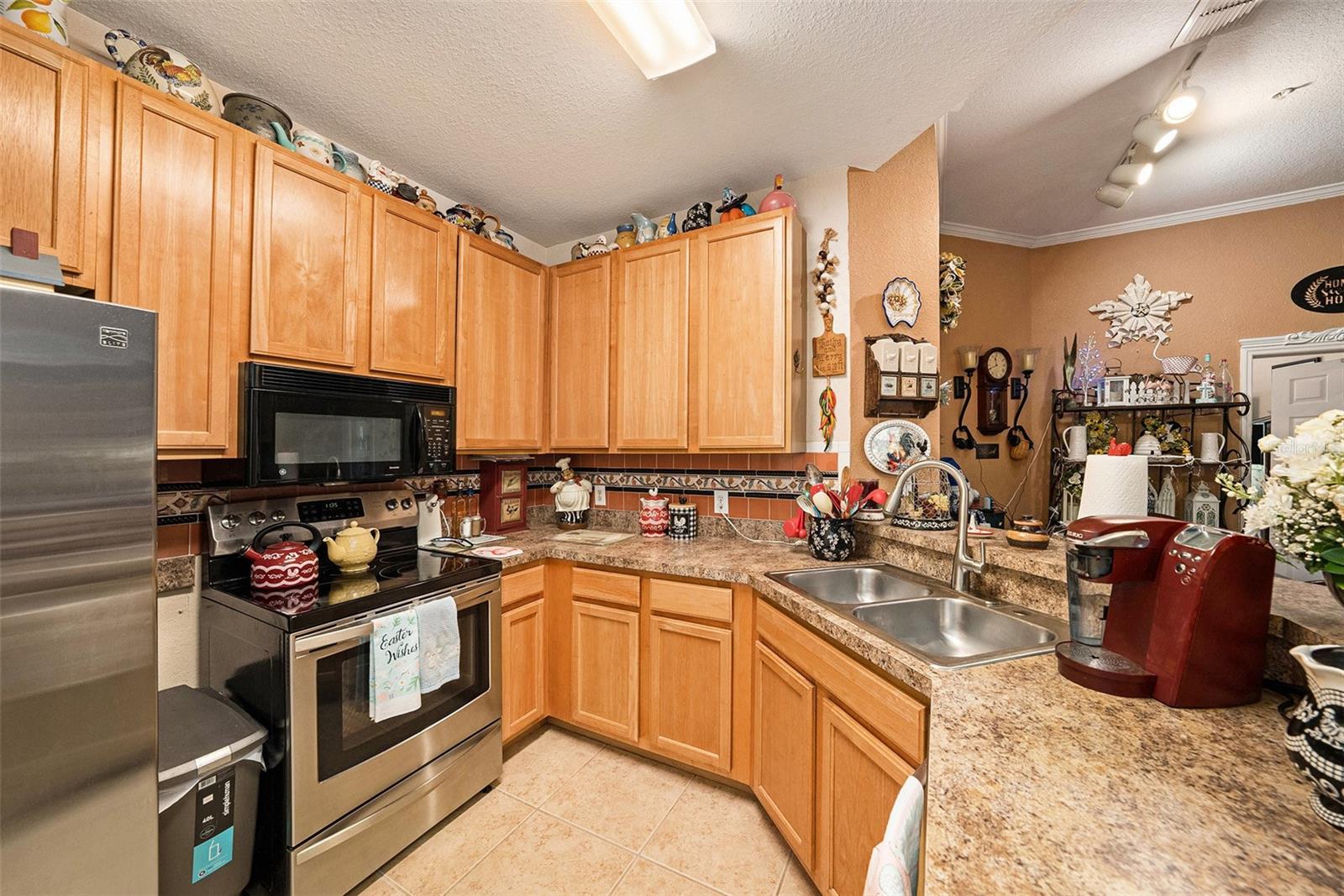 10017 Courtney Palms Blvd #301 Property Photo 12